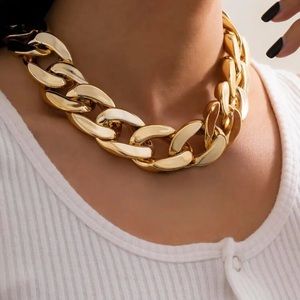 ⚜️𝟯𝟬%𝗢𝗙𝗙 𝗯𝘂𝗻𝗱𝗹𝗲𝘀 𝟯+⚜️ NEW Chunky Large Link Curb Acrylic Chain Necklace